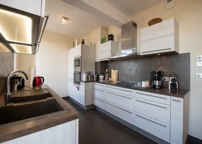 Le 360 Tour Perret 19eme Panorama 4 Etoiles Appartement *