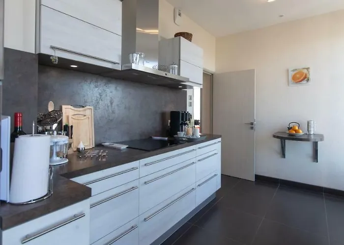 Le 360 Tour Perret 19eme Panorama 4 Etoiles Appartement *